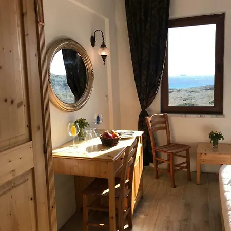 Hotel Sukha Tenedos